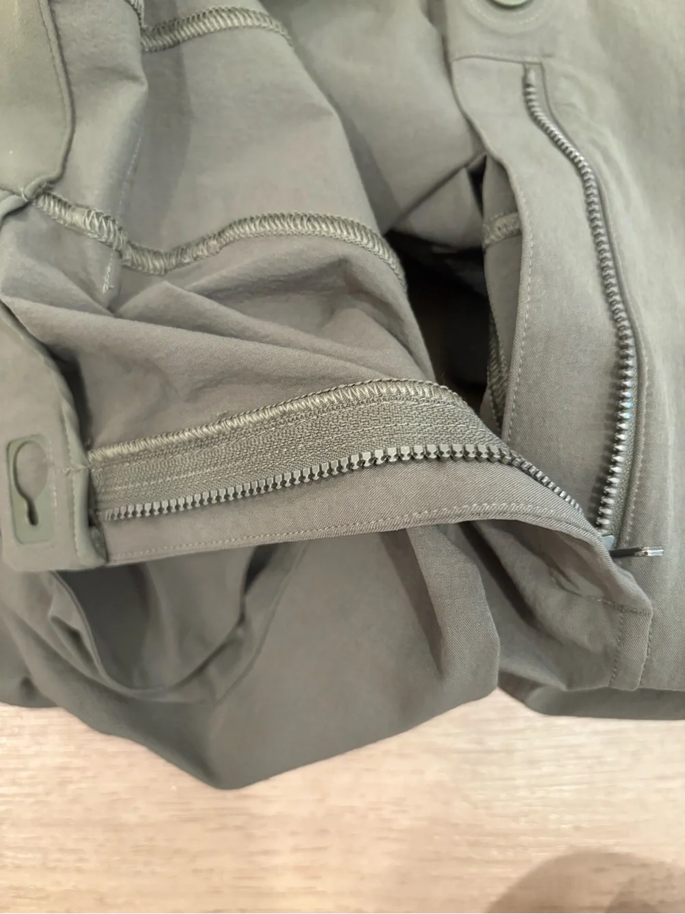Lululemon Relaxed-Fit Super-High-Rise Cargo short